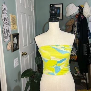 Strapless blue & green vibes shirt 💚💙